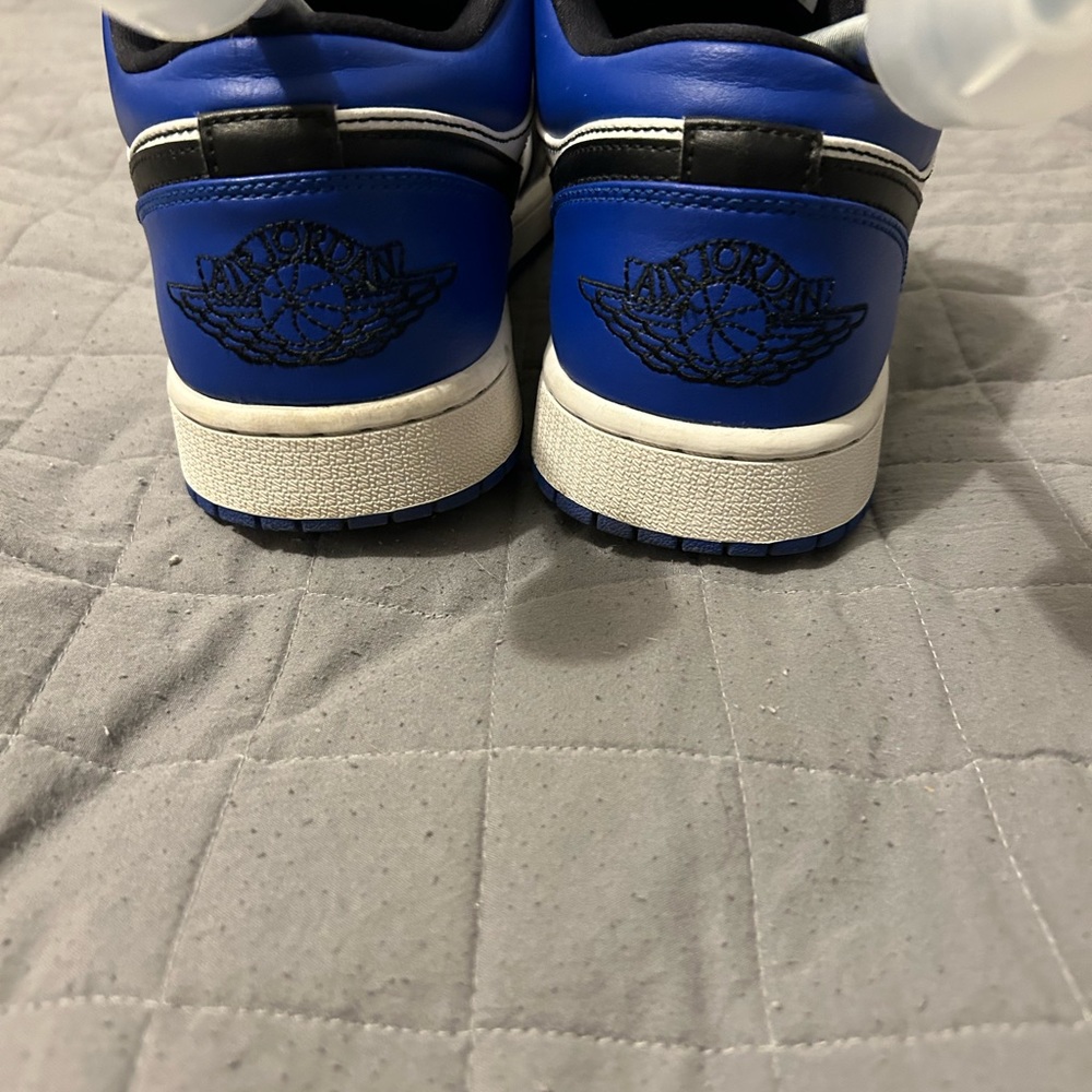Jordan 1 Low - Picture 4 of 6